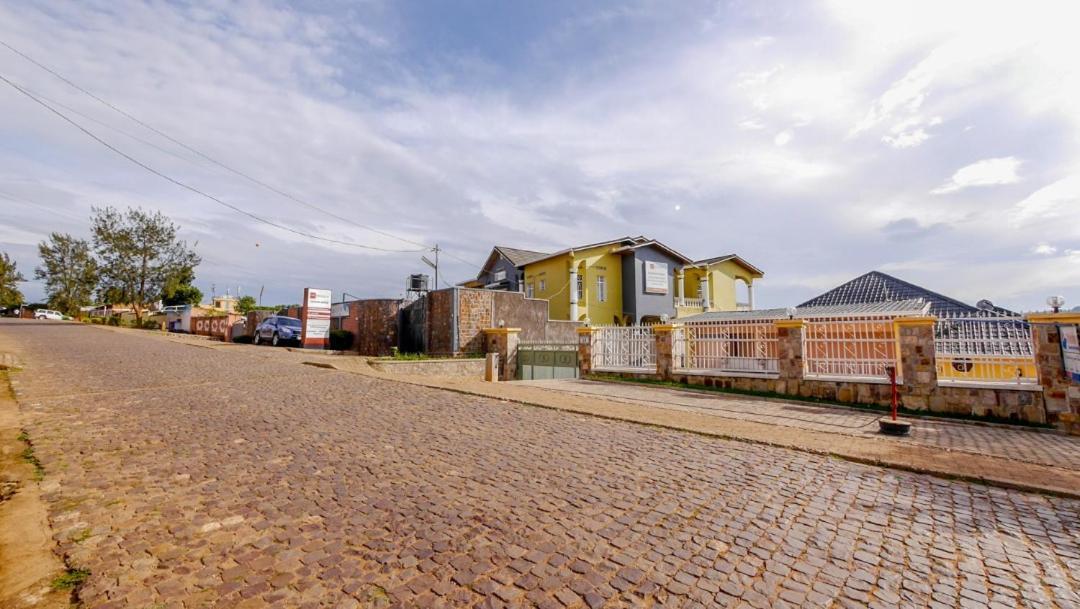 Da Vinci House Bed and Breakfast Kigali Buitenkant foto