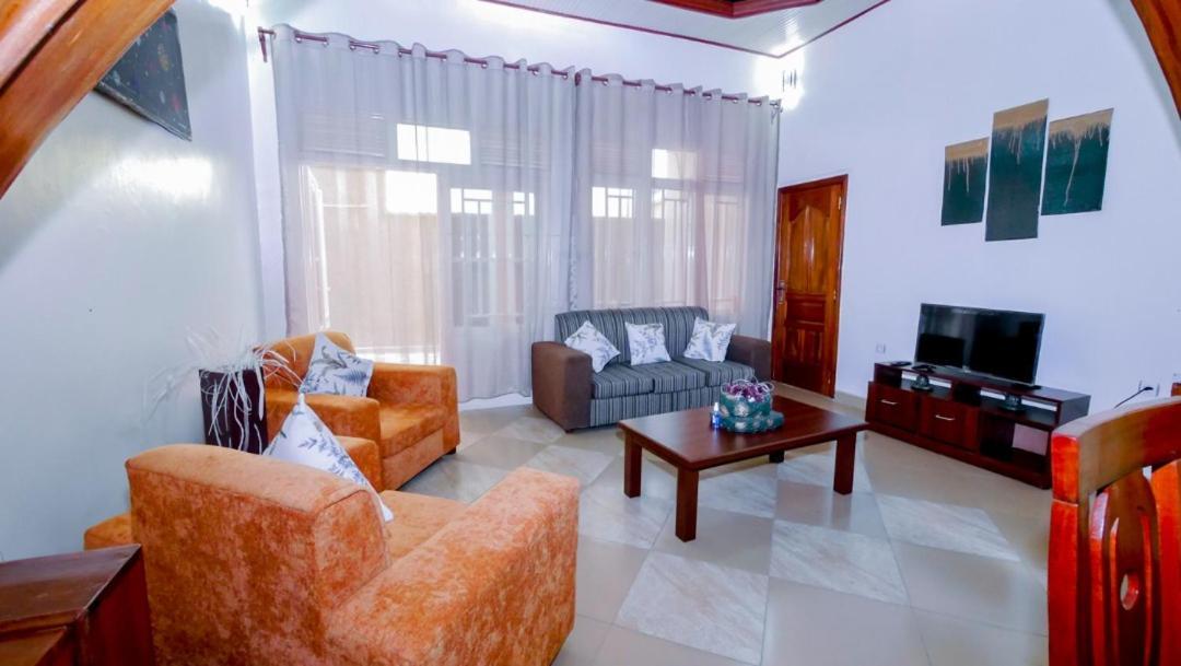 Da Vinci House Bed and Breakfast Kigali Buitenkant foto